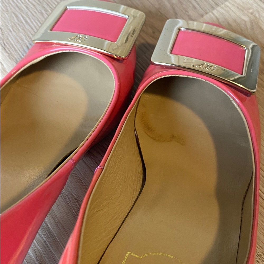 Roger Vivier Pink Patent Leather Buckle Pumps Kitten Heel Designer Heels - Picture 6 of 14